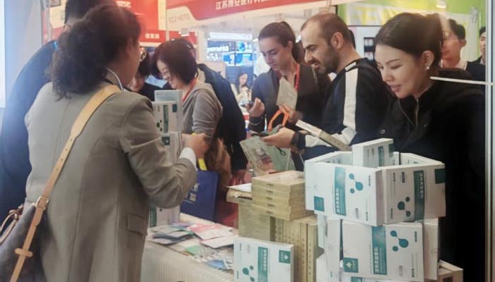 Qingdao Saildar Medical Co., Ltd. с превръзка с хиалуронова киселина блести в Chengdu Beauty Expo, започвайки ново пътешествие в грижата за кожата