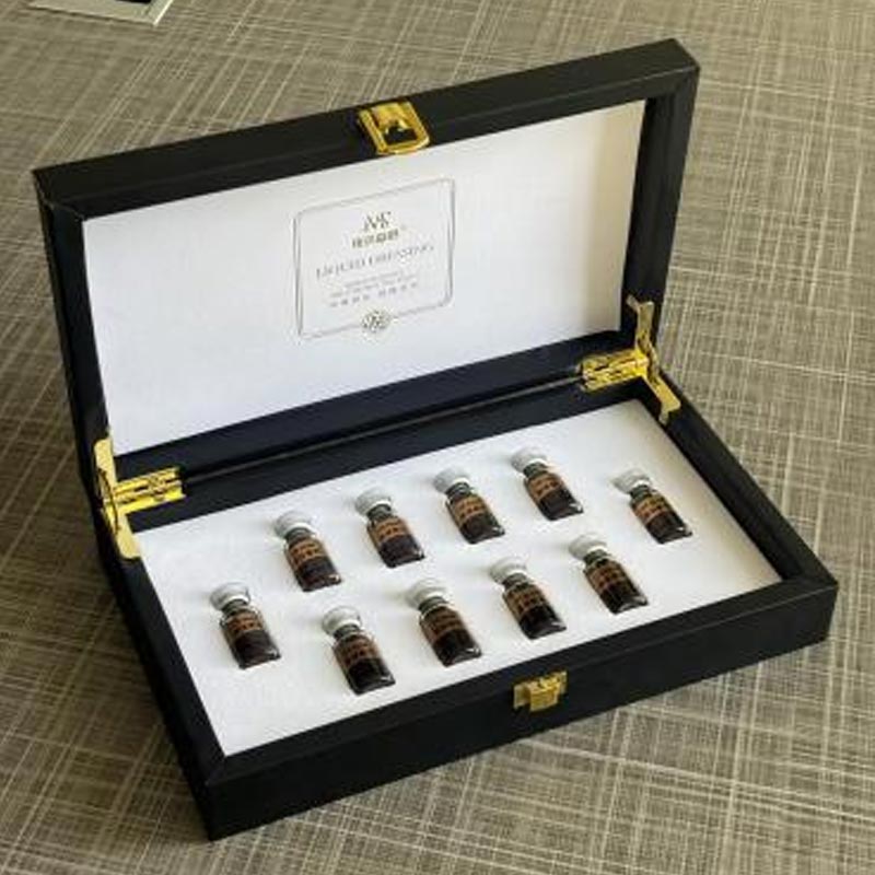 Избелваща и хидратираща течност с хиалуронова киселина